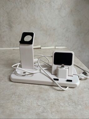 White Multi-Device Charging Stand with Watch & Phone Docks